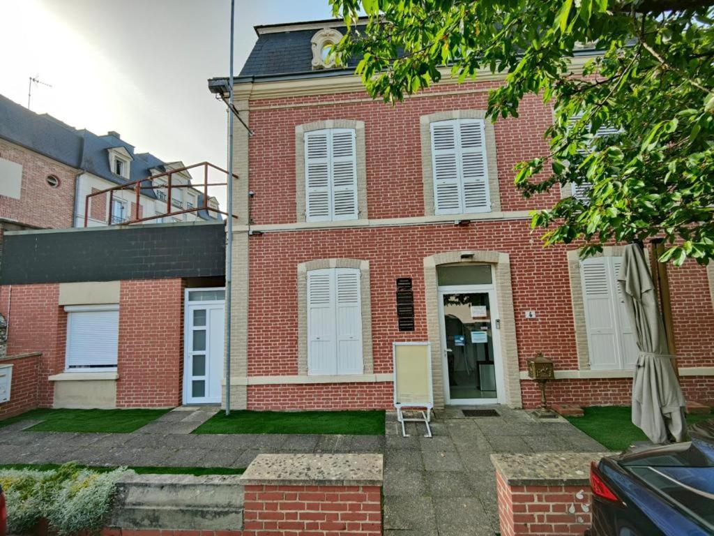 Appartement En Residence Gisors Exterior photo